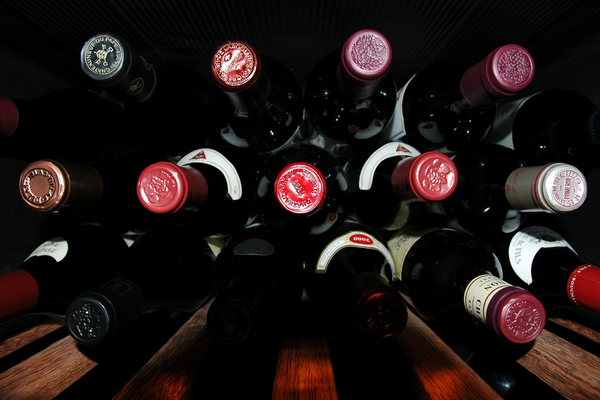 Wine bottles logistics